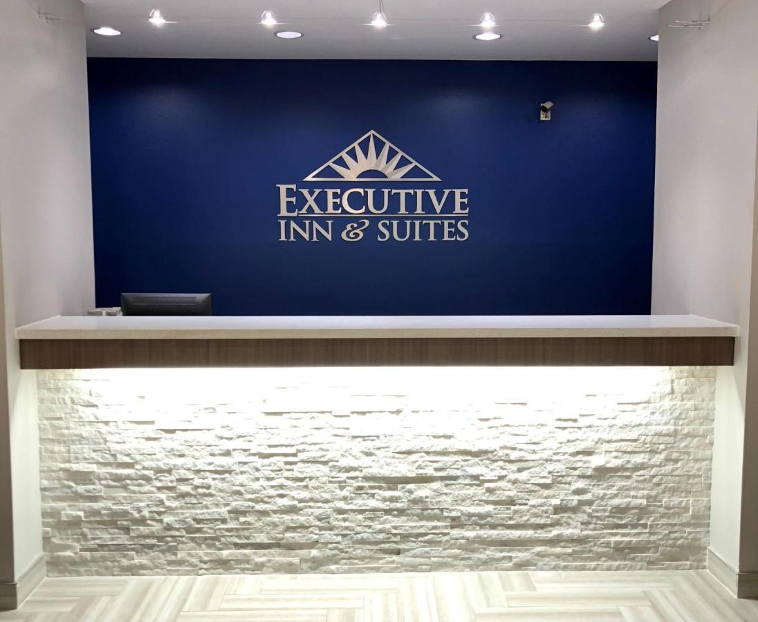 Executive Inn And Suites Joaquin Εξωτερικό φωτογραφία